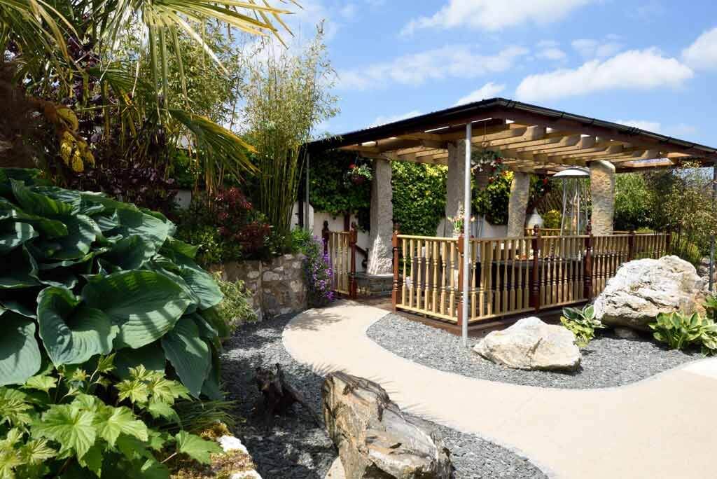 luxury accommodation cornwall housekeeping 5 star cottages Cornwall Meadowview Cottage